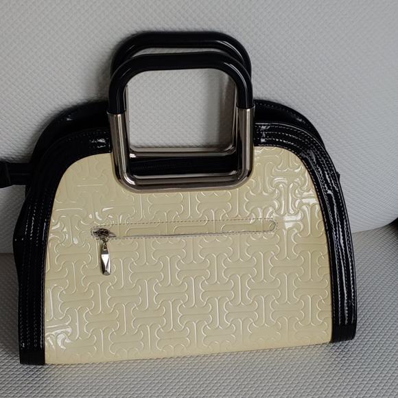 Handbag - Picture 2 of 5